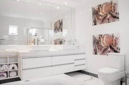 BATH ROOM